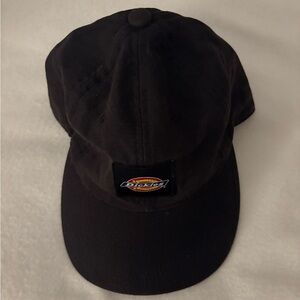 2/10 ✨Dickies SnapBack Hat